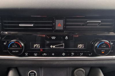 Nissan Qashqai 1.3 DIG-T N-Connecta Xtronic