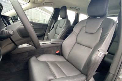 Volvo XC60 B4 B Plus Dark