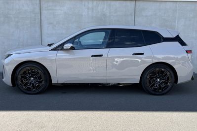 BMW iX xDrive45 M Sport