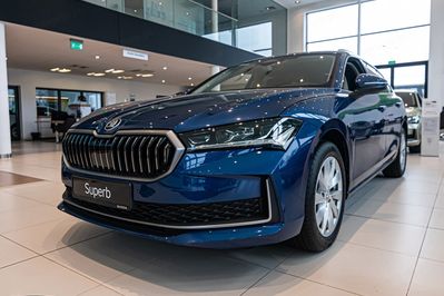 Skoda Superb Drive 2.0 TSI DSG