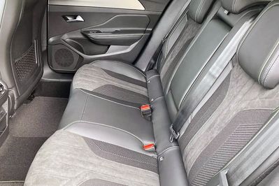 Peugeot 408 GT e-DCS 1.2 mHEV