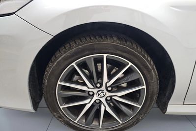 Toyota Camry 2.5 Hybrid Prestige