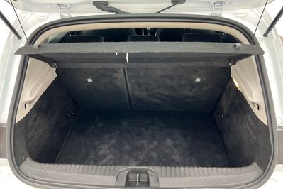 Renault Clio Equilibre 1.6 E-Tech Hybrid AT