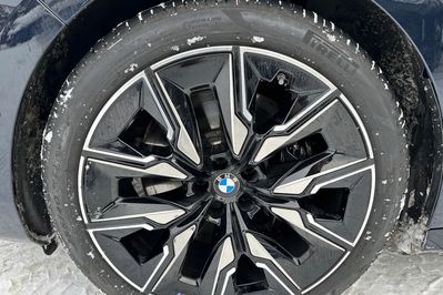 BMW Seria 7 M760e xDrive