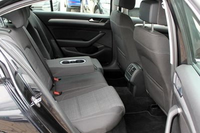 Volkswagen Passat 1.5 TSI EVO Business