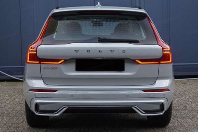 Volvo XC60 B5 AWD Ultra Dark