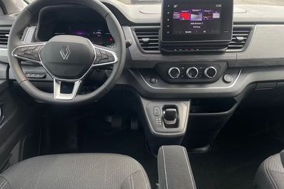 Renault Trafic SpaceClass Grand L2H1 AT9