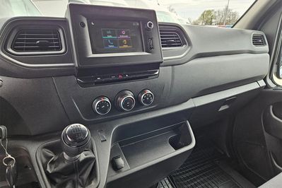 Renault Master Zabudowa Brygadowa + Skrzynia