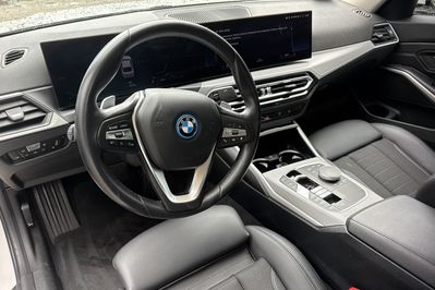 BMW Seria 3 320e PHEV