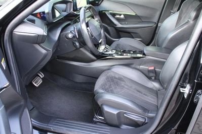 Peugeot 2008 1.2 PureTech GT Pack S&S EAT8