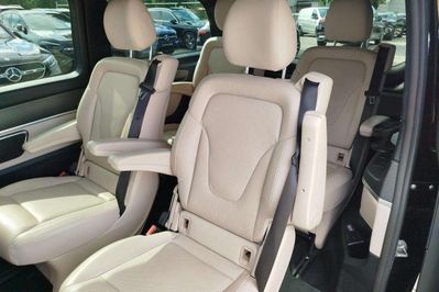 Mercedes V Klasa 300 d 4-Matic 9G-Tronic (długi)