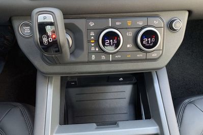 Land Rover Defender 110 D350 X-Dynamic HSE