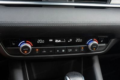 Mazda 6 2.0 Center-Line