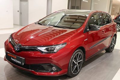 Toyota Auris Hybrid Selection