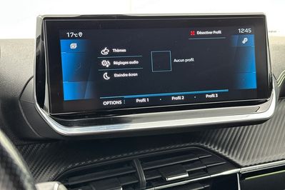 Peugeot 2008 GT 1.2 PureTech EAT8