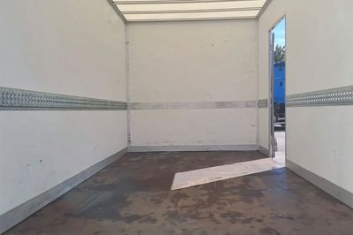 Iveco Daily 35S18 Kontener + Winda