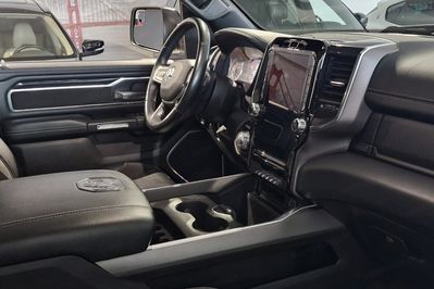 Dodge RAM 1500 V8 HEMI Laramie