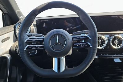 Mercedes Klasa A A 200 AMG Line 7G-DCT
