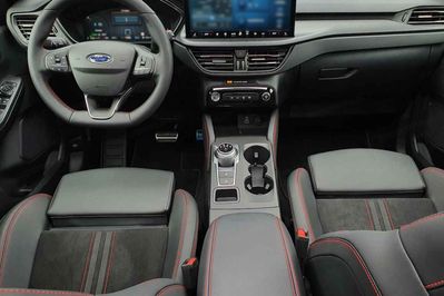 Ford Kuga ST-Line X eCVT 2.5 FHEV FWD
