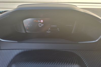 Peugeot 2008 ALLURE 1.2 mHEV e-DCS6