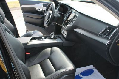 Volvo XC90 B5 D AWD Momentum