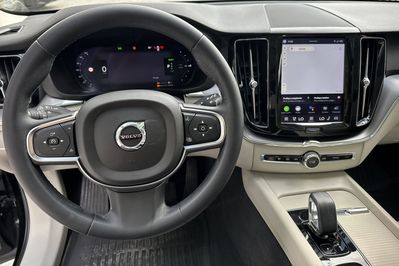 Volvo XC60 T6 Plug-In Hybrid AWD Core