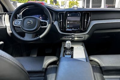 Volvo XC60 B5 B AWD Ultra Dark aut