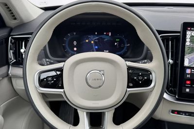 Volvo XC90 T8 AWD Plug-In Hybrid Ultimate Bright 7os aut