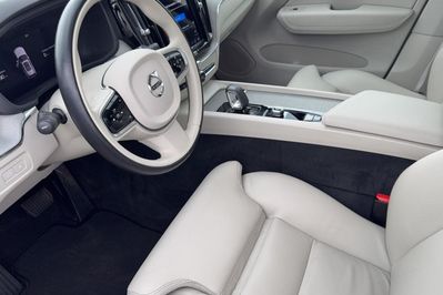 Volvo XC60 T6 Plug-In Hybrid AWD Plus Bright aut