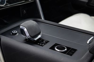 Land Rover Discovery D250 SE