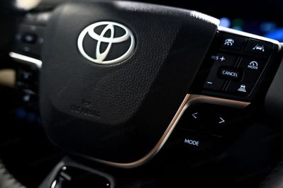 Toyota Camry Executive 2.5 Hybrid Dynamic Force