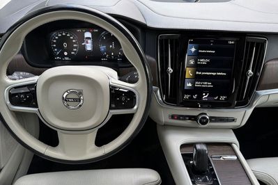 Volvo V90 Cross Country B5 D AWD Pro