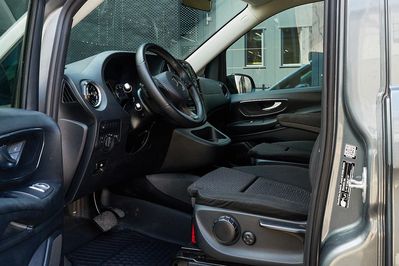Mercedes Vito Tourer Pro Długi 9G-TRONIC