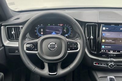 Volvo XC60 T8 Plug-In Hybrid AWD Ultimate Dark