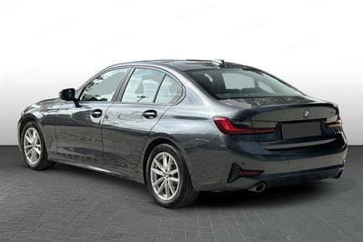 BMW Seria 3 318i