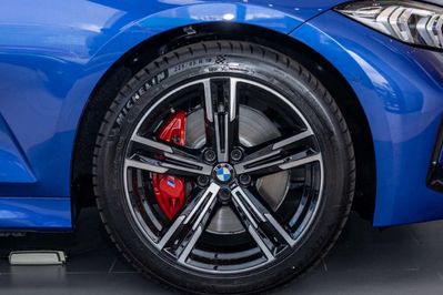 BMW Seria 3 330i xDrive M Sport