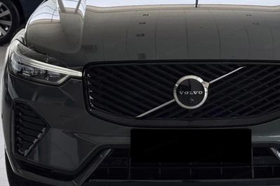 Volvo XC60 B5 AWD Plus Dark