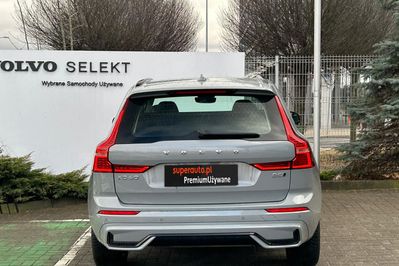 Volvo XC60 B5 B AWD Plus Dark aut