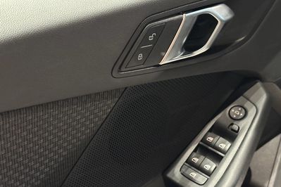 BMW Seria 1 118i Advantage