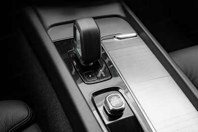 Volvo V60 B4 B Plus Dark