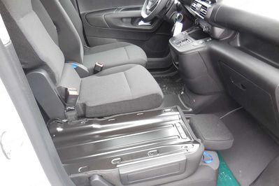 Peugeot Partner Van Long L2H1 EAT8