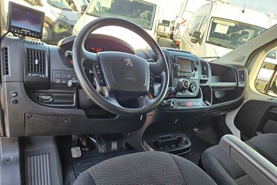 Peugeot Boxer Kontener 8EP + Winda