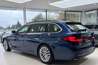 BMW Seria 5 530e Luxury Line sport-aut