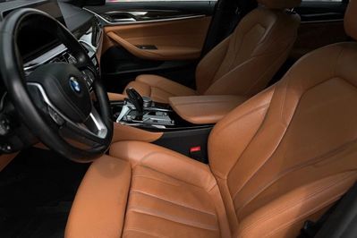 BMW Seria 5 530e Luxury Line