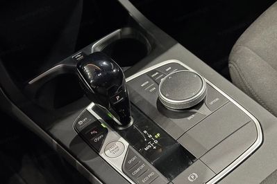 BMW Seria 1 118i Advantage