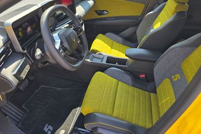 Renault 5 R5 Comfort Range Iconic Cinq 52kWh