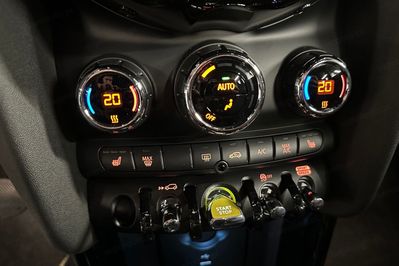 Mini Mini Cooper SE Linia Classic