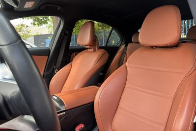 Mercedes Klasa C 200 4-Matic