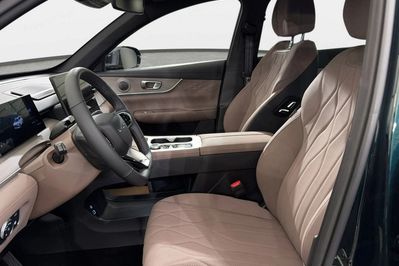 Chery TIGGO 8 1.5 T-GDI Super Hybrid DCT