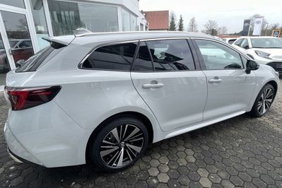 Toyota Corolla Style 2.0 Hybrid Dynamic Force